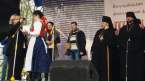 Любов Балащакова дарує музею писанкового розпису свої роботи